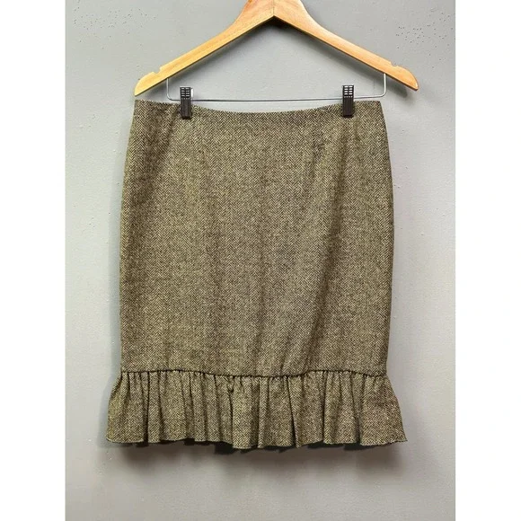 Anna Risca Skirt Womens Medium Green Tweed Herringbone Ruffle Hem Mini Academia - Picture 2 of 9